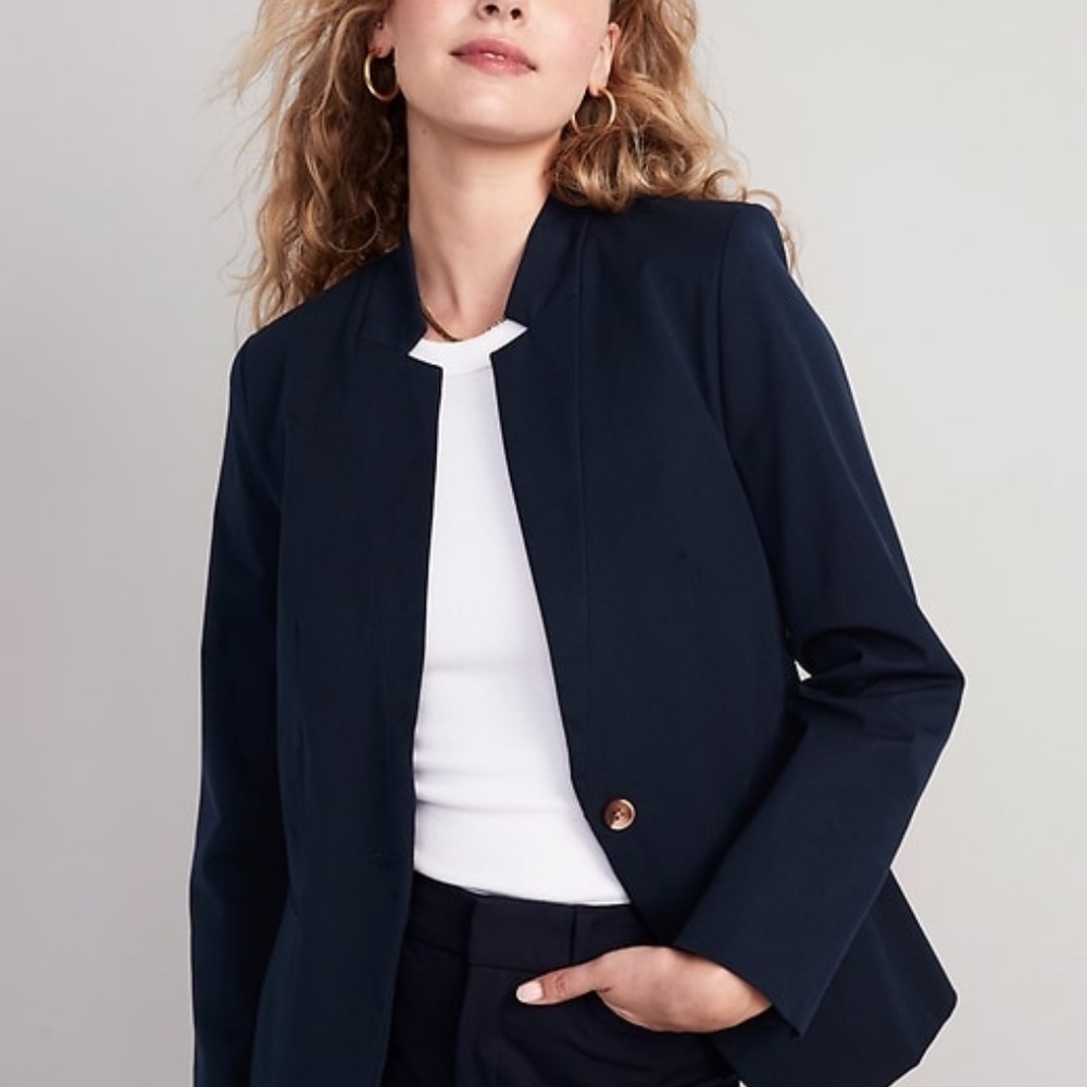 NWOT Old Navy Notched-Collar Pixie Blazer